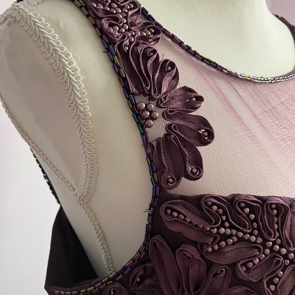 Women’s Prom/Formal Dress/Gown, Size 10 (see measurements), Maroon, Beaded - Picture 3 of 6